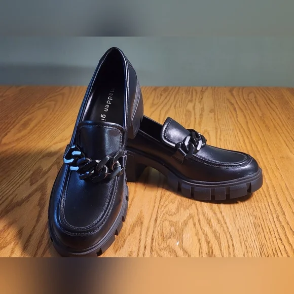 Madden Girl Chunky Lug Sole Loafers Womens 7 Black Heel Shoes Chain Platform - Picture 10 of 15
